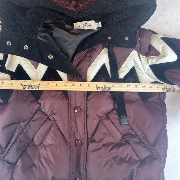 COACH Puffer Jacket Women's Winter Coat Burgundy Zigzag Sherpa Hood Cozy - Picture 5 of 6